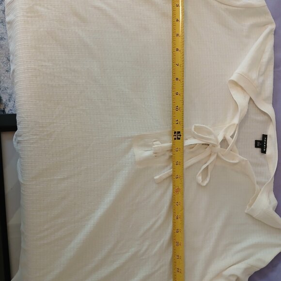 *Host Pick* Torrid Beige Texture Jersey Lace-Up Drop Shoulder Top, 1x NWOT - Picture 9 of 10
